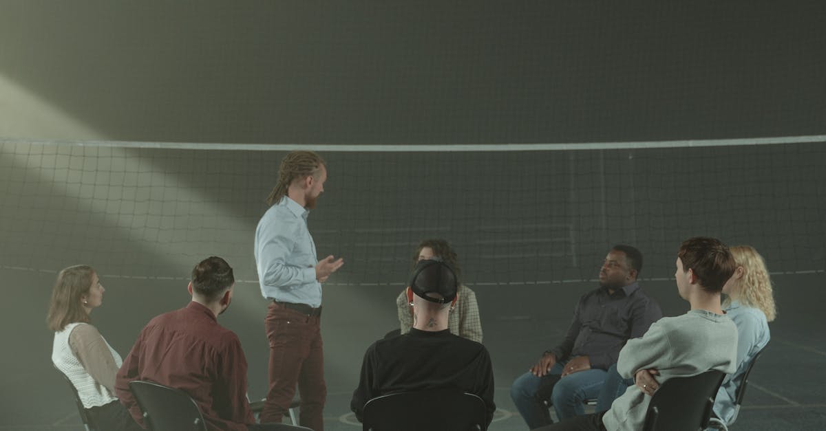 What is the main focus of group therapy?